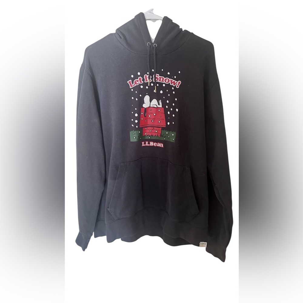 L.L. Bean x Peanuts Collab Snoopy
Sweatshirt Hoodie Let It Snow Cartoon